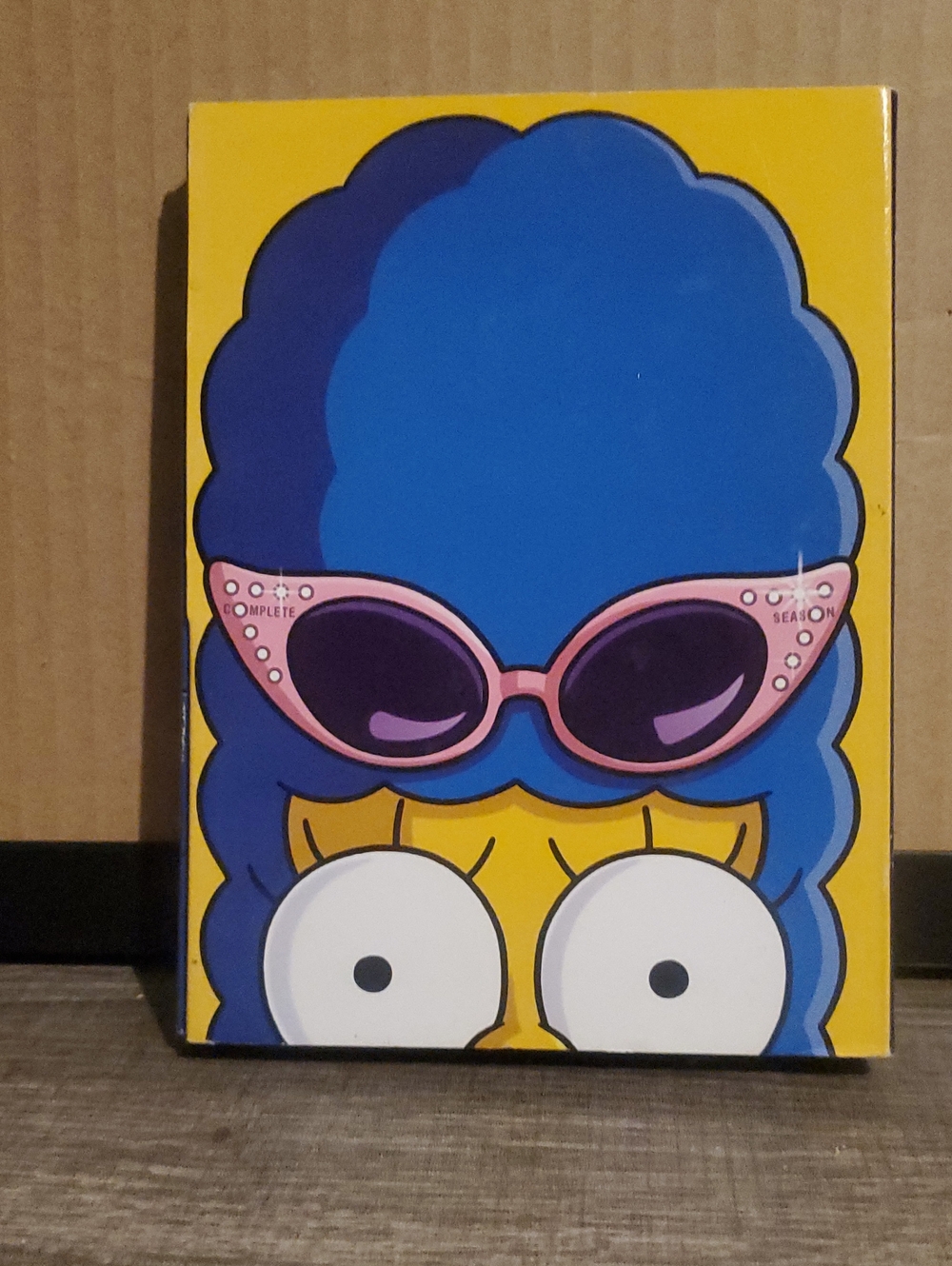 Season 7 Of The SimpsonsBlue & Yellow Marge Wall Art Print with Pink Sunglasses